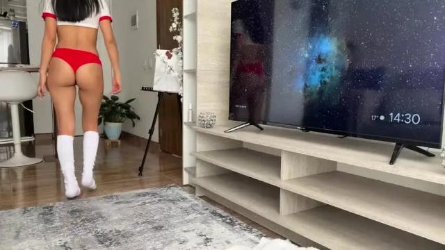 Image 6 of sweet_littleee Stream on Chaturbate on 1 month ago