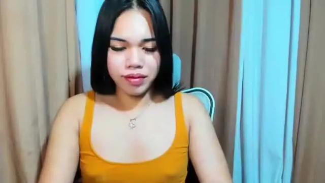 Image 2 of sweet_love52 Stream on Chaturbate on 14 months ago