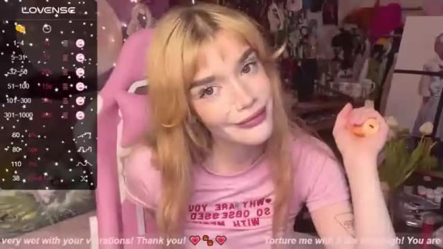 Image 4 of sweet_melissa133 Stream on Chaturbate on 14 months ago