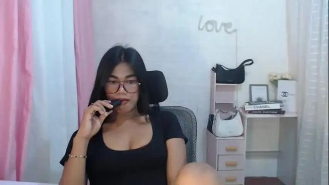 Image 3 of sweet_melonxxx Stream on Chaturbate on 1 month ago