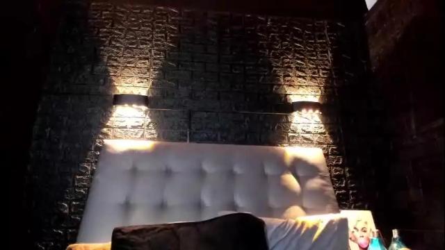 Image 4 of sweet_moniicaa Stream on Chaturbate on 28 days ago