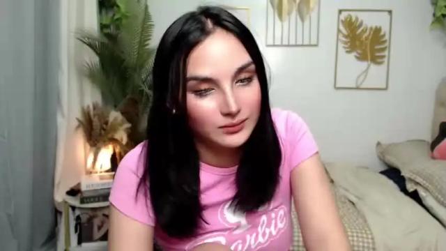 Image 12 of sweet_nicole4u Stream on Chaturbate on 14 months ago