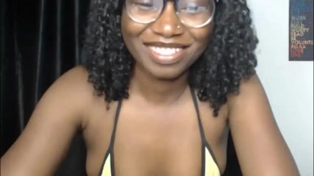 Image 3 of sweet_puna Stream on Chaturbate on 1 month ago