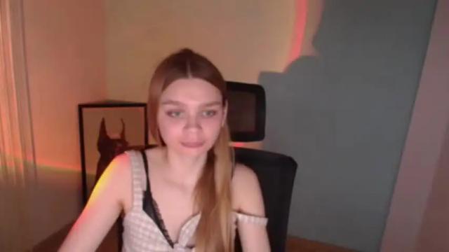 Image 12 of sweet_sabriina Stream on Chaturbate on 15 months ago