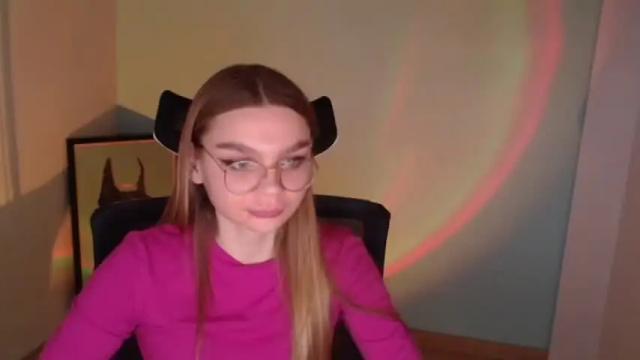 Image 10 of sweet_sabriina Stream on Chaturbate on 14 months ago