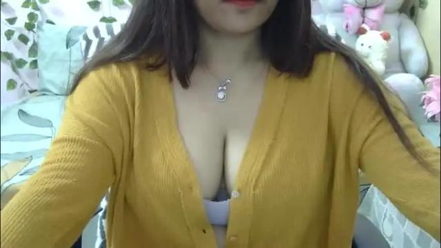Image 2 of sweet_shivani Stream on Chaturbate on 2 months ago
