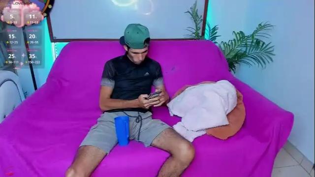 Image 2 of sweet_sin21 Stream on Chaturbate on 27 days ago