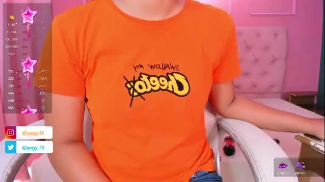 Image 3 of sweet_starxx Stream on Chaturbate on 10 days ago