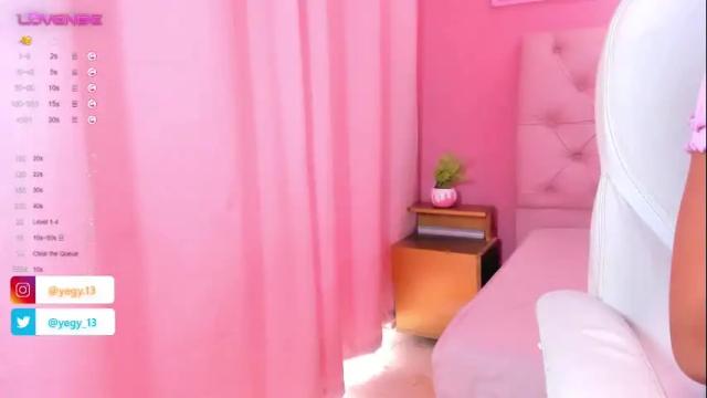 Image 7 of sweet_starxx Stream on Chaturbate on 6 days ago