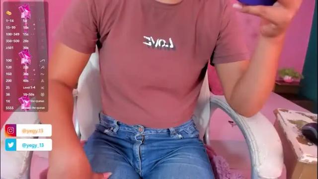 Image 6 of sweet_starxx Stream on Chaturbate on 2 months ago