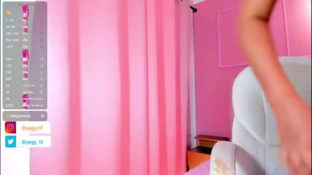 Image 4 of sweet_starxx Stream on Chaturbate on 1 month ago