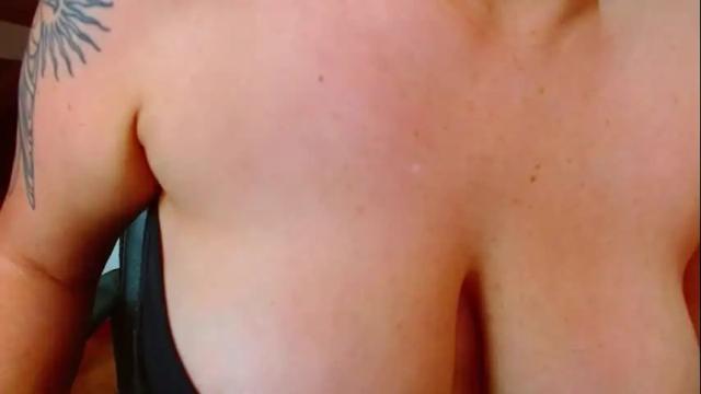 Image 2 of sweet_tammyy Stream on Chaturbate on 29 days ago