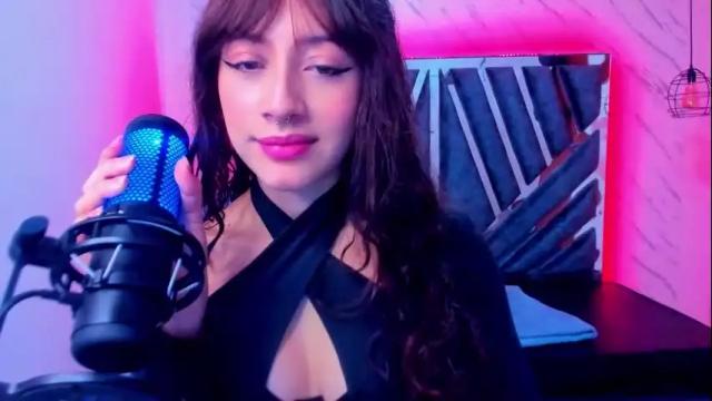 Image 4 of sweet_venus4 Stream on Chaturbate on 2 months ago