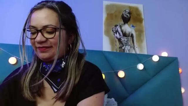 Image 11 of sweet_violleta Stream on Chaturbate on 19 months ago