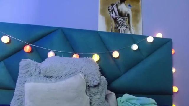Image 2 of sweet_violleta Stream on Chaturbate on 19 months ago