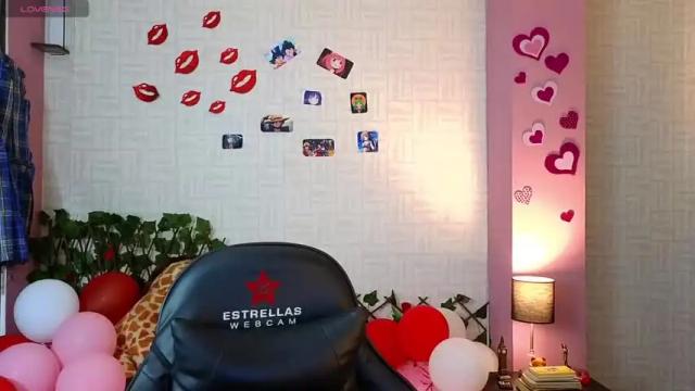 Image 10 of sweet_xue18 Stream on Chaturbate on 17 months ago