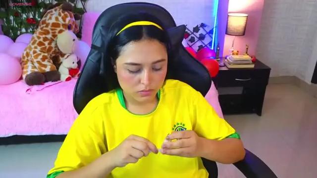 Image 10 of sweet_xue18 Stream on Chaturbate on 17 months ago