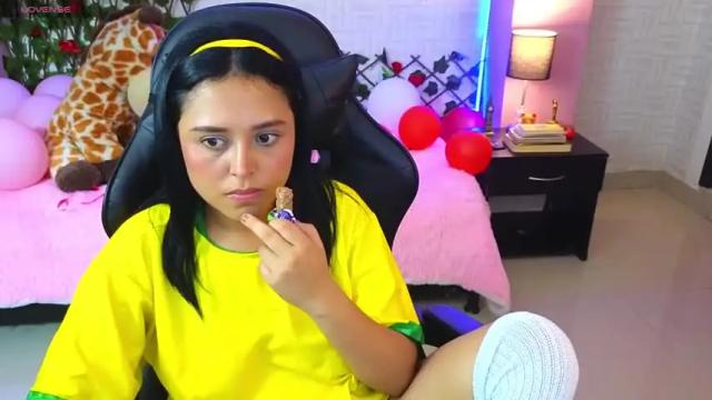 Image 11 of sweet_xue18 Stream on Chaturbate on 17 months ago