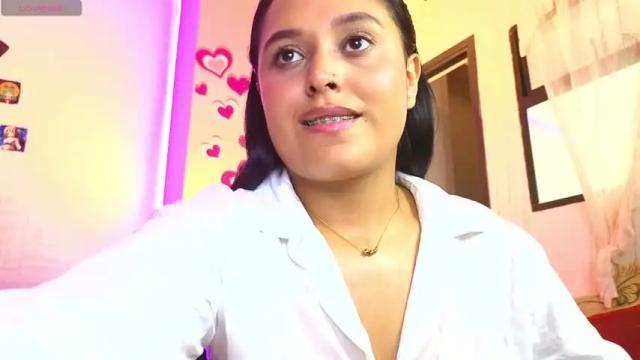 Image 3 of sweet_xue18 Stream on Chaturbate on 16 months ago