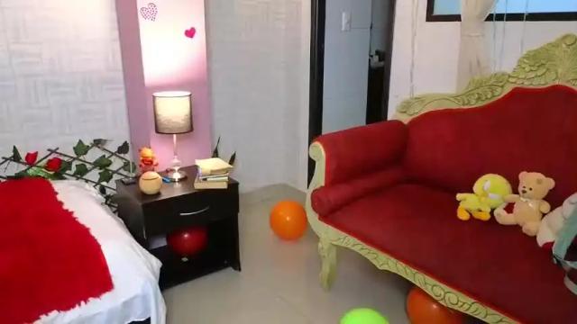Image 3 of sweet_xue18 Stream on Chaturbate on 16 months ago