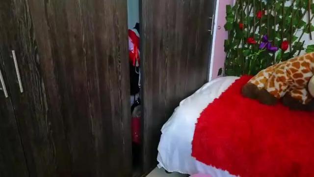 Image 3 of sweet_xue18 Stream on Chaturbate on 16 months ago