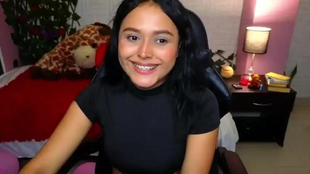 Image 4 of sweet_xue18 Stream on Chaturbate on 16 months ago
