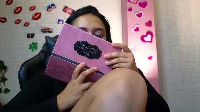 Image 4 of sweet_xue18 Stream on Chaturbate on 16 months ago