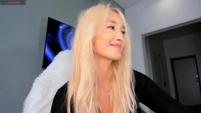 Image 12 of sweet_yasu Stream on Chaturbate on 14 months ago