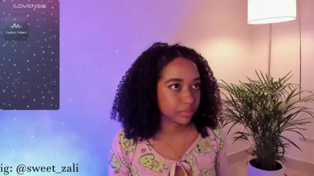 Thumbnail 1, sweet_zali's Stream at Chaturbate, 13 months ago