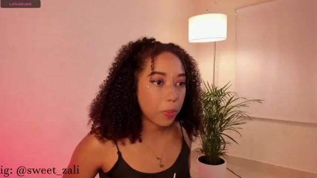 Thumbnail 1, sweet_zali's Stream at Chaturbate, 13 months ago