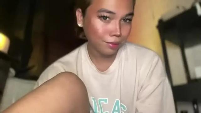 Image 10 of sweetalexa19 Stream on Chaturbate on 13 months ago