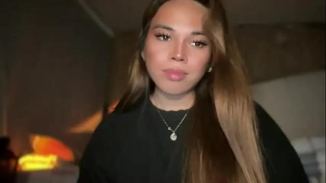Image 7 of sweetalexa19 Stream on Chaturbate on 3 months ago