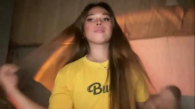 Image 7 of sweetalexa19 Stream on Chaturbate on 2 months ago