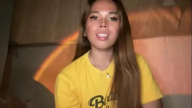 Image 8 of sweetalexa19 Stream on Chaturbate on 2 months ago
