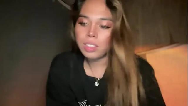 Image 12 of sweetalexa19 Stream on Chaturbate on 2 months ago