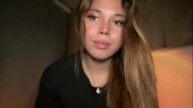 Image 8 of sweetalexa19 Stream on Chaturbate on 2 months ago