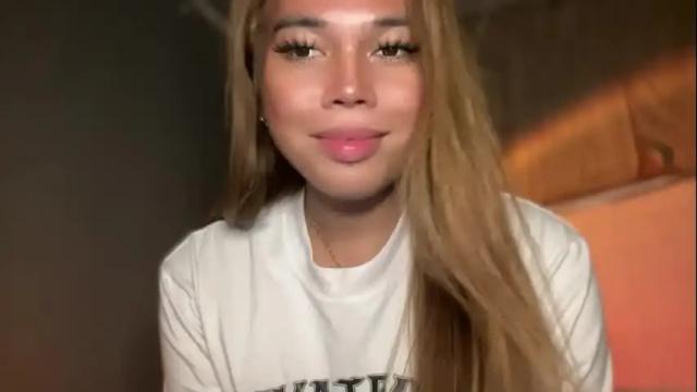 Image 6 of sweetalexa19 Stream on Chaturbate on 1 month ago