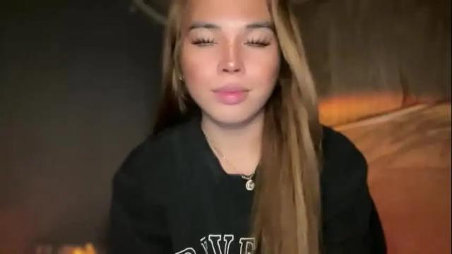 Image 8 of sweetalexa19 Stream on Chaturbate on 1 month ago