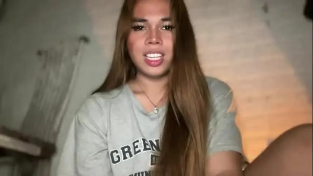 Image 2 of sweetalexa19 Stream on Chaturbate on 29 days ago