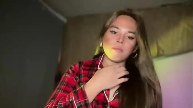 Image 7 of sweetalexa19 Stream on Chaturbate on 7 days ago
