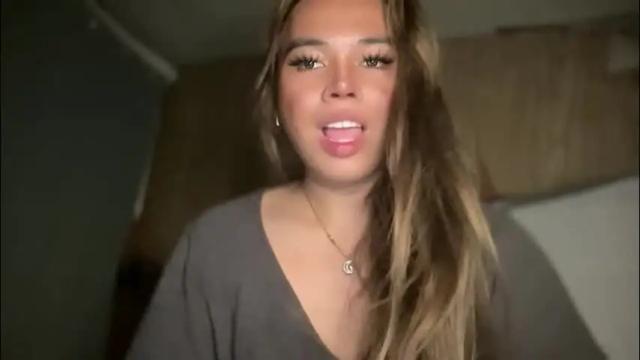 Image 2 of sweetalexa19 Stream on Chaturbate on 2 months ago