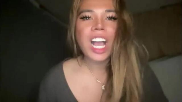 Image 3 of sweetalexa19 Stream on Chaturbate on 2 months ago