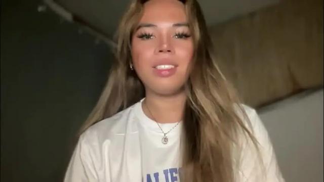 Image 6 of sweetalexa19 Stream on Chaturbate on 2 months ago