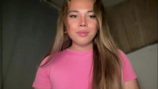 Image 4 of sweetalexa19 Stream on Chaturbate on 2 months ago