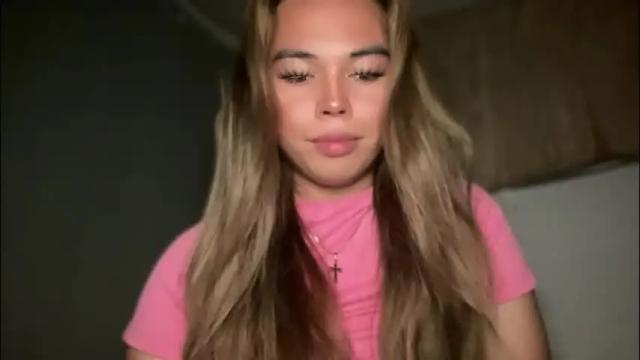 Image 12 of sweetalexa19 Stream on Chaturbate on 2 months ago