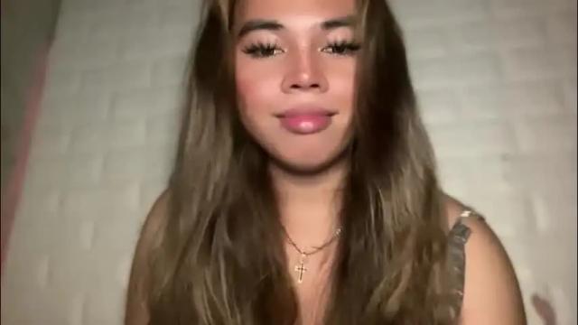 Image 10 of sweetalexa19 Stream on Chaturbate on 1 month ago