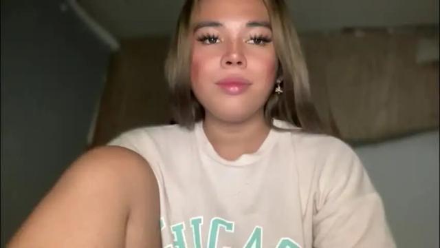 Image 10 of sweetalexa19 Stream on Chaturbate on 1 month ago