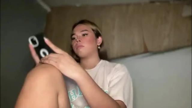 Image 8 of sweetalexa19 Stream on Chaturbate on 1 month ago