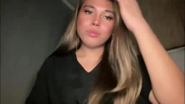 Image 10 of sweetalexa19 Stream on Chaturbate on 1 day ago