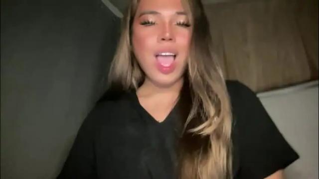 Image 12 of sweetalexa19 Stream on Chaturbate on 1 day ago